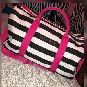 Victoria duffle bag